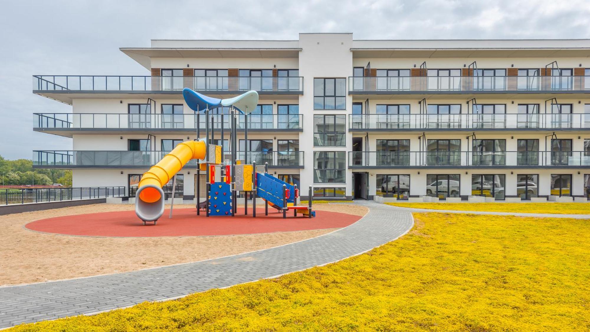 Apartamenty Sun & Snow Sagaris Z Basenem Dziwnów Extérieur photo